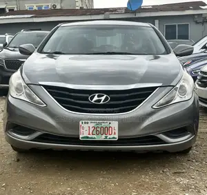 Hyundai Sonata SE Sedan FWD (2.4L 4cyl 6A) 2011 Gray