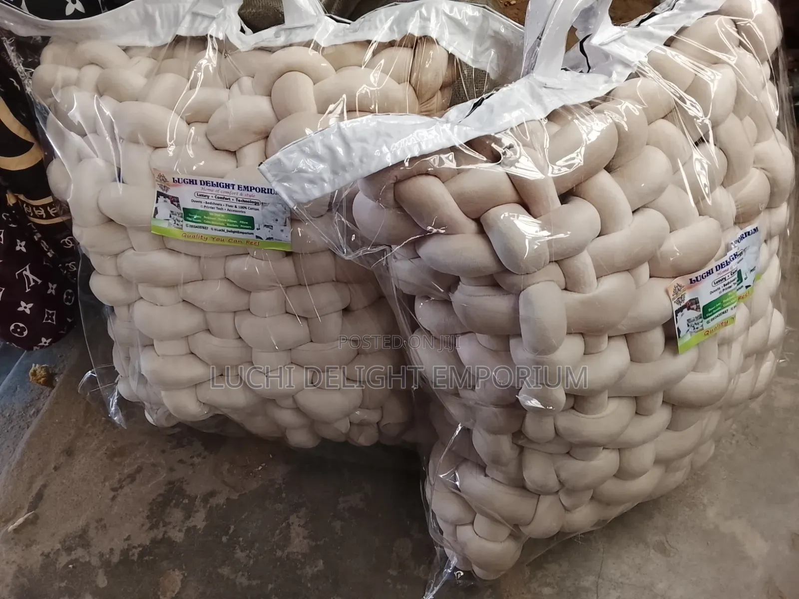 Largest Knotted Throw Pillows – Luxury, Style Comfort!