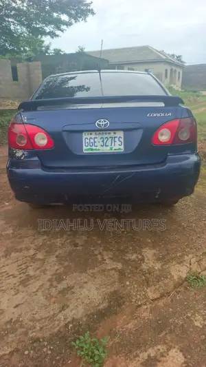 Toyota Corolla LE 2005 Blue