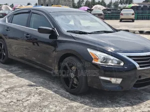 Nissan Altima 2015 Black