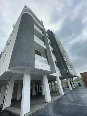 3bdrm Apartment in Ikate Lekki Lagos for sale