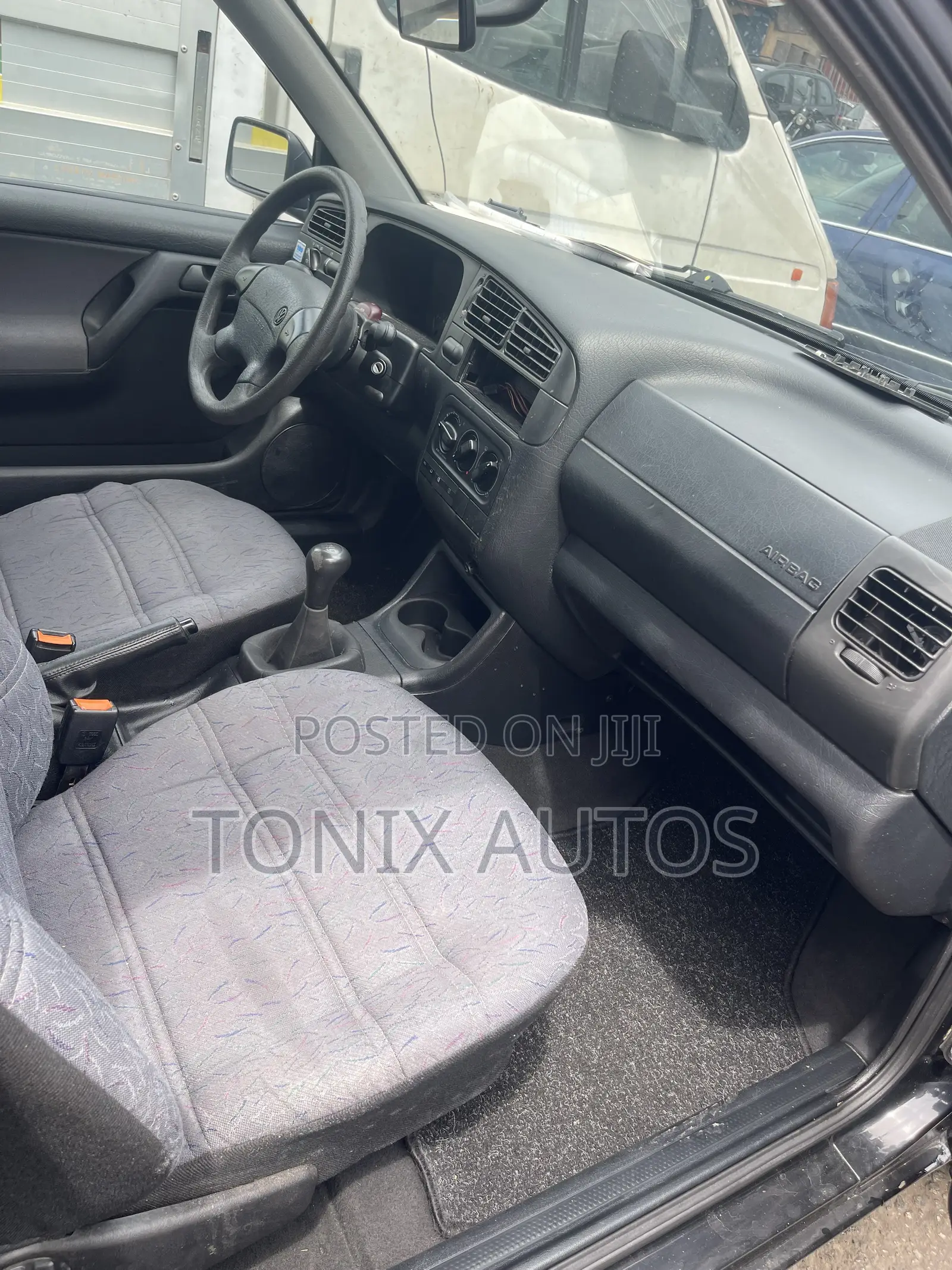 Volkswagen Golf 2000 Black