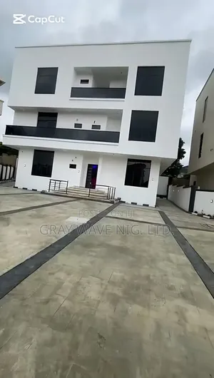 5bdrm Duplex in Guzape District for sale