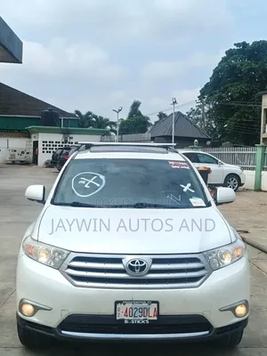 Toyota Highlander Limited 2012 White