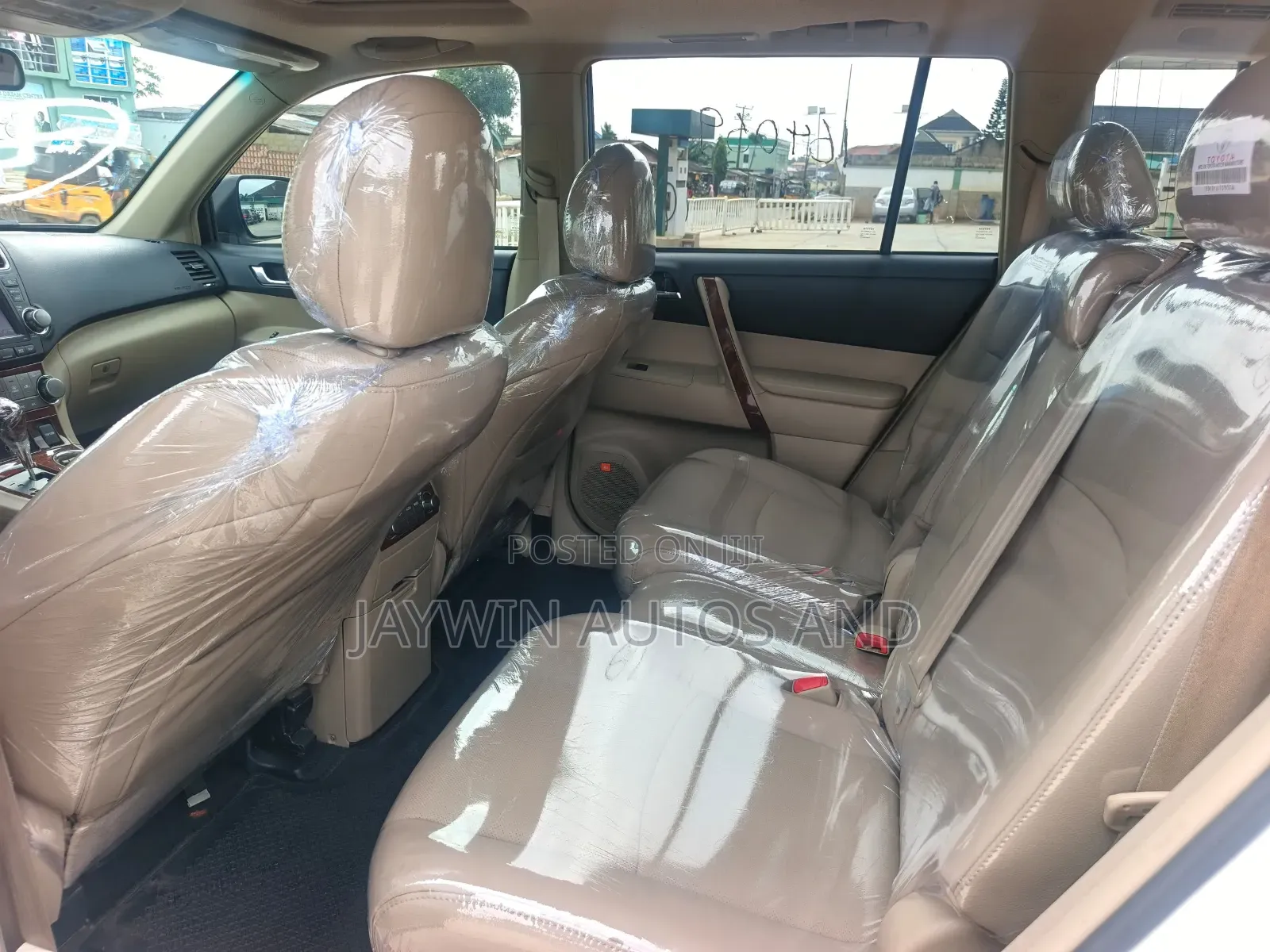 Toyota Highlander Limited 2012 White