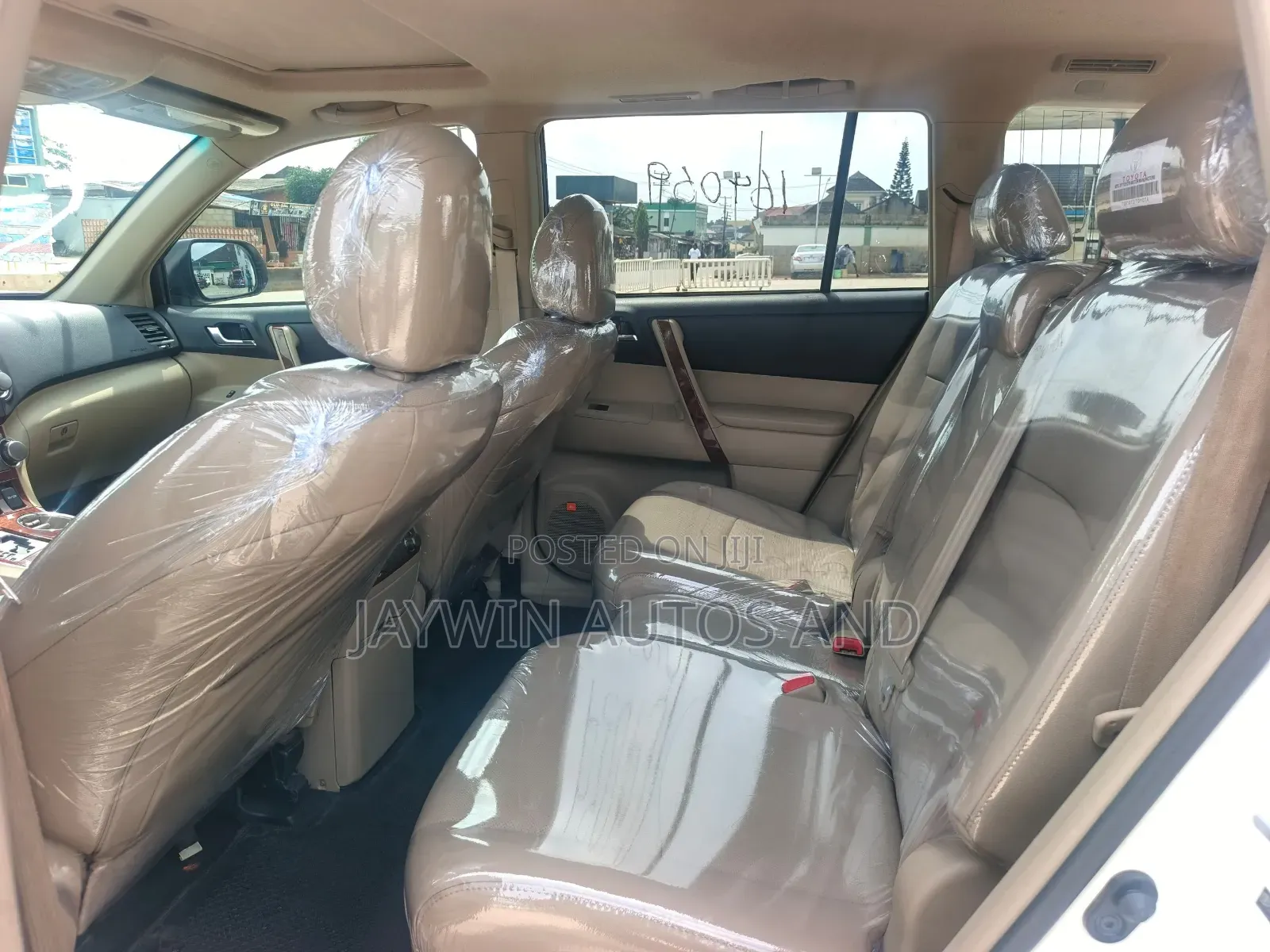 Toyota Highlander Limited 2012 White
