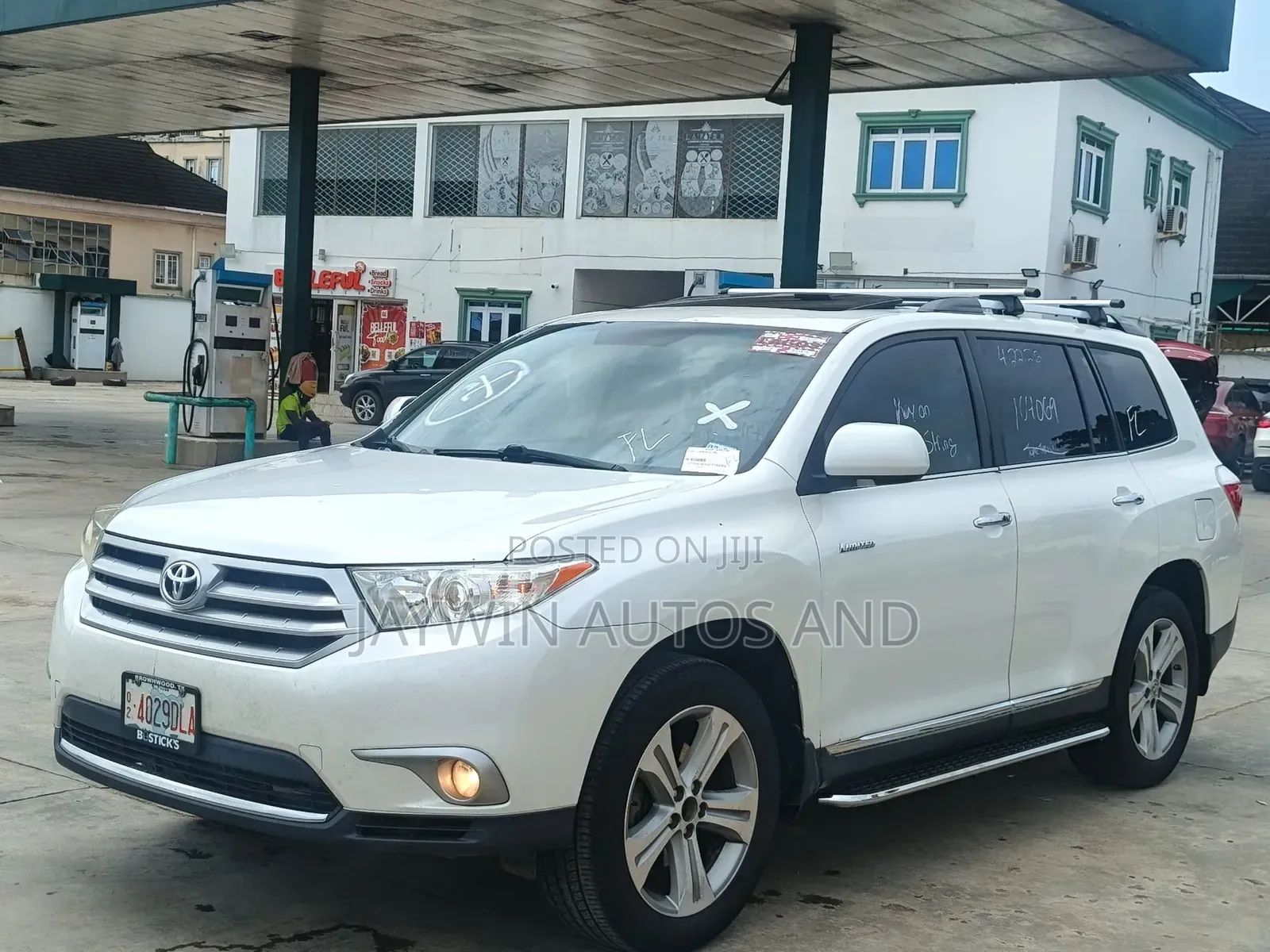 Toyota Highlander Limited 2012 White
