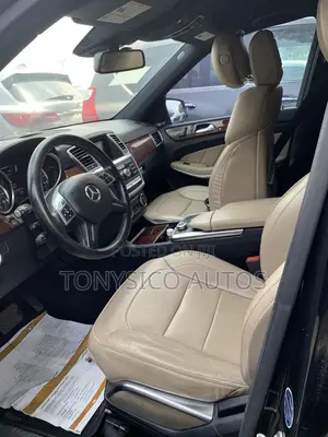 Mercedes-Benz GL-Class GL 550 2012 Black