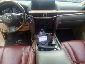 Lexus LX 2017 Black
