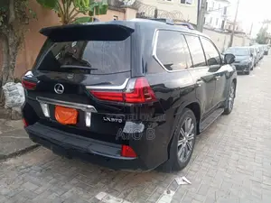 Lexus LX 2017 Black