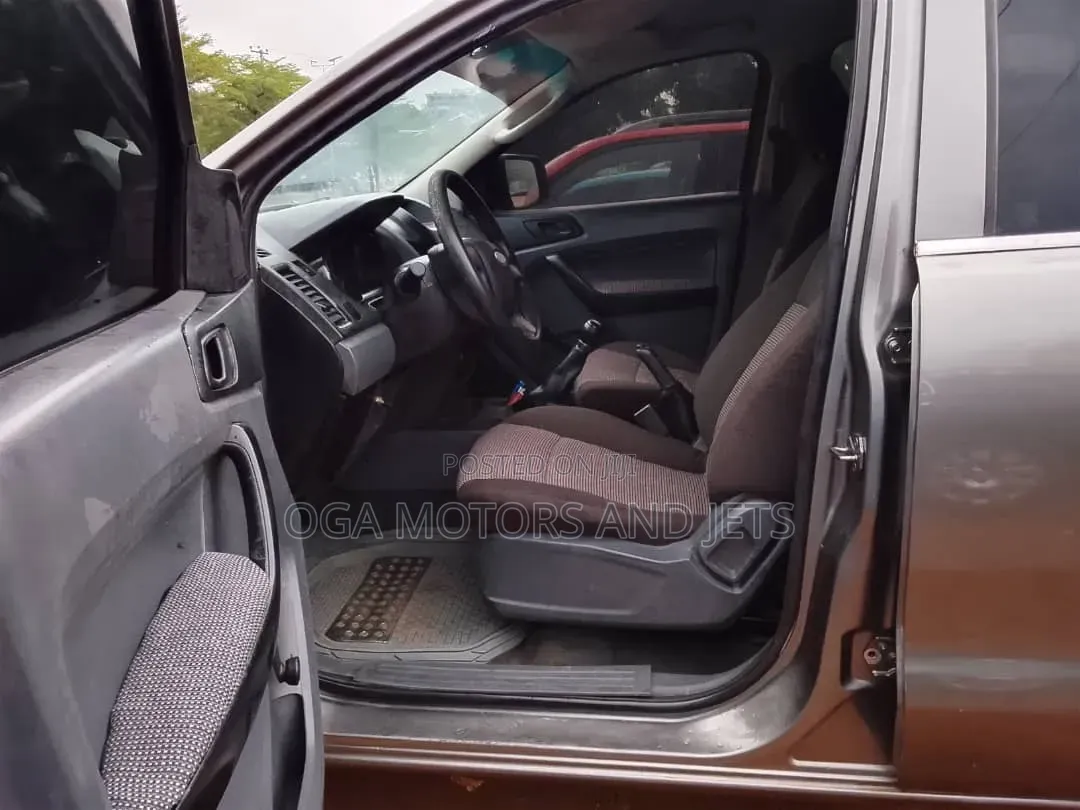 Ford Ranger Wildtrak 2012 Gray