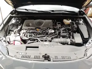 Toyota Camry SE 2025 Gray