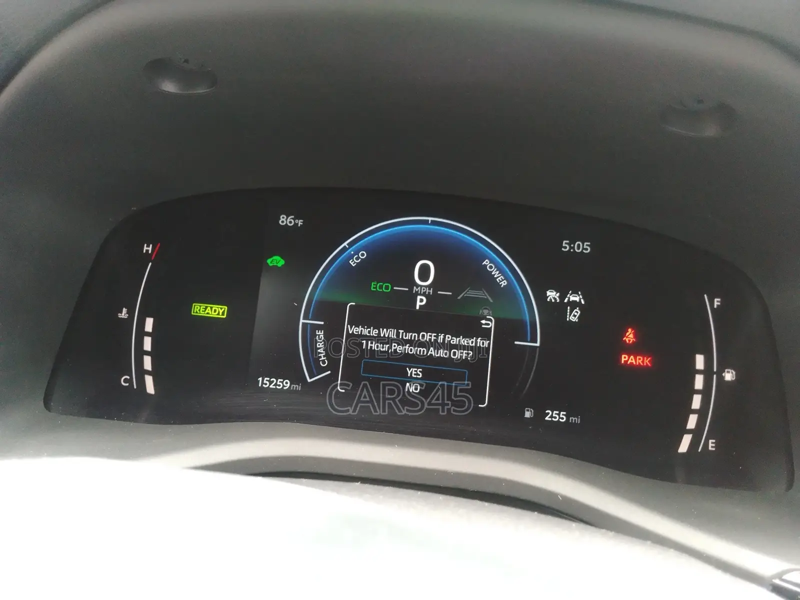 Toyota Camry SE 2025 Gray