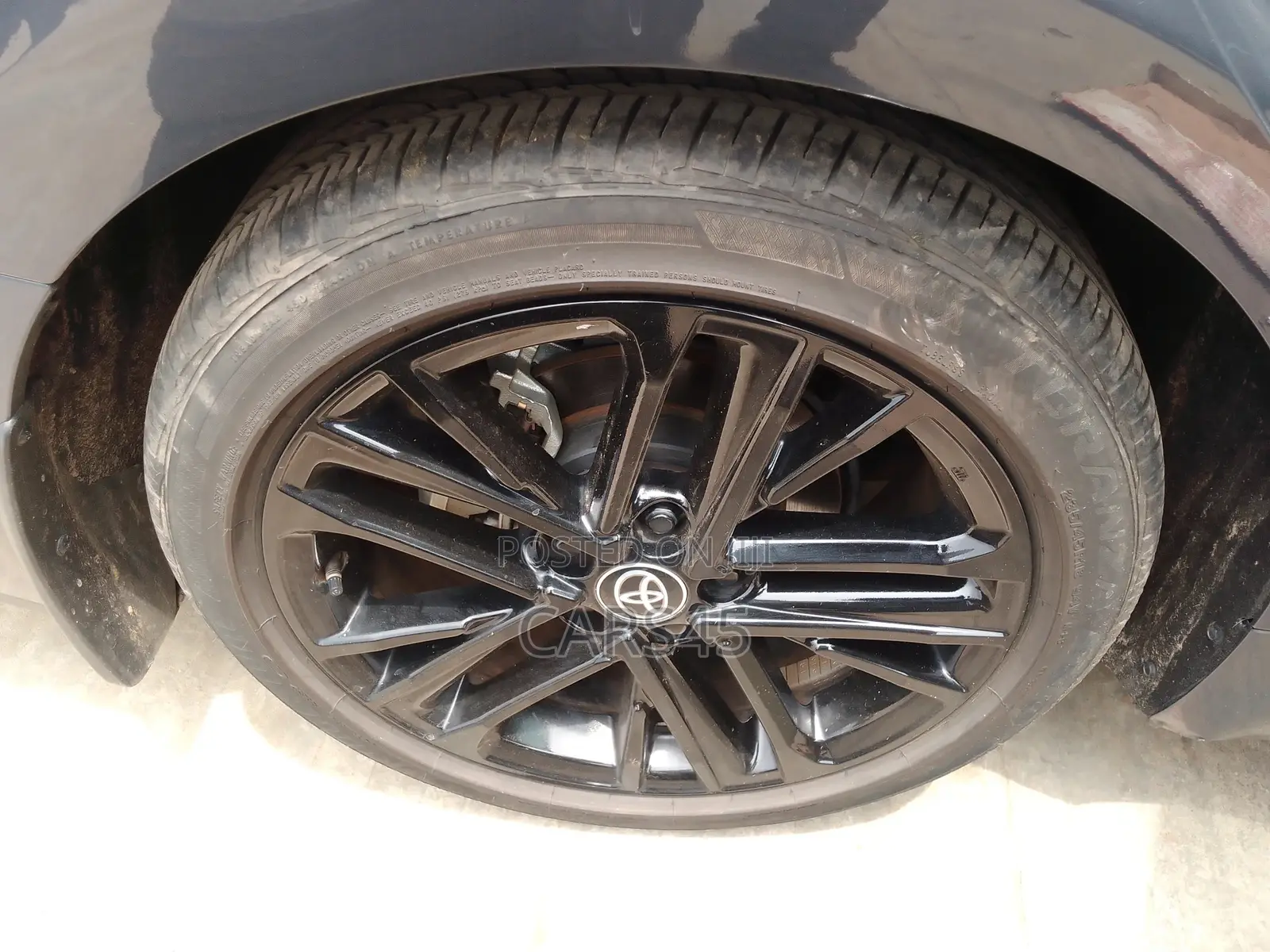 Toyota Camry SE 2025 Gray