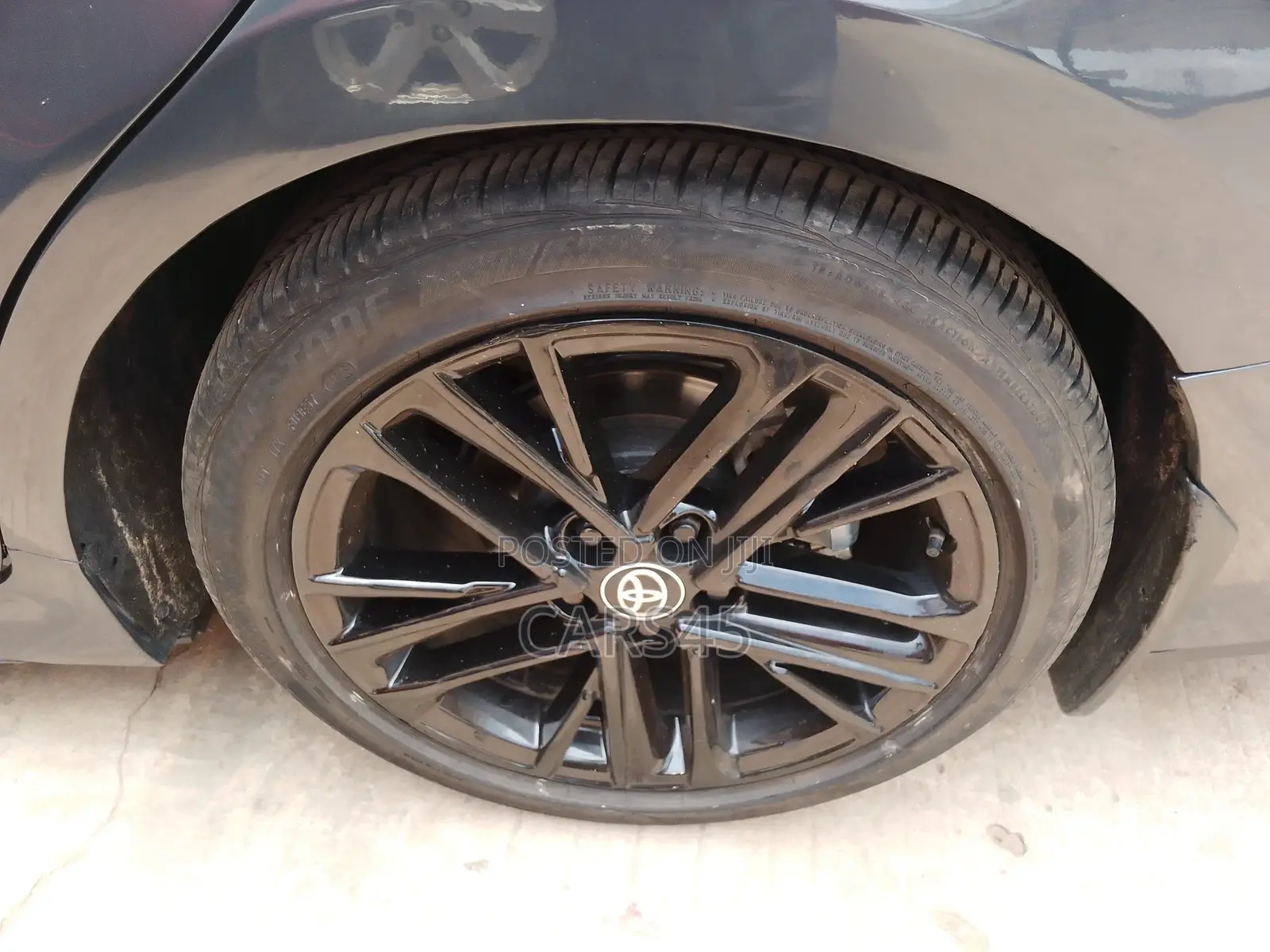 Toyota Camry SE 2025 Gray