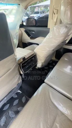 Car 2022 Black