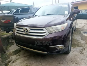 Toyota Highlander 2011 Burgundy