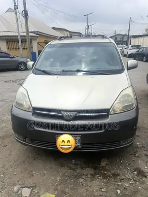 Toyota Sienna XLE Limited 2005 Gray