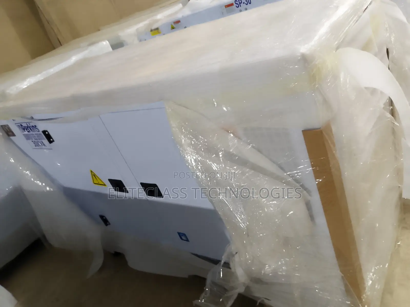 Soundproof 30kVA Enclosed Perkins Generator