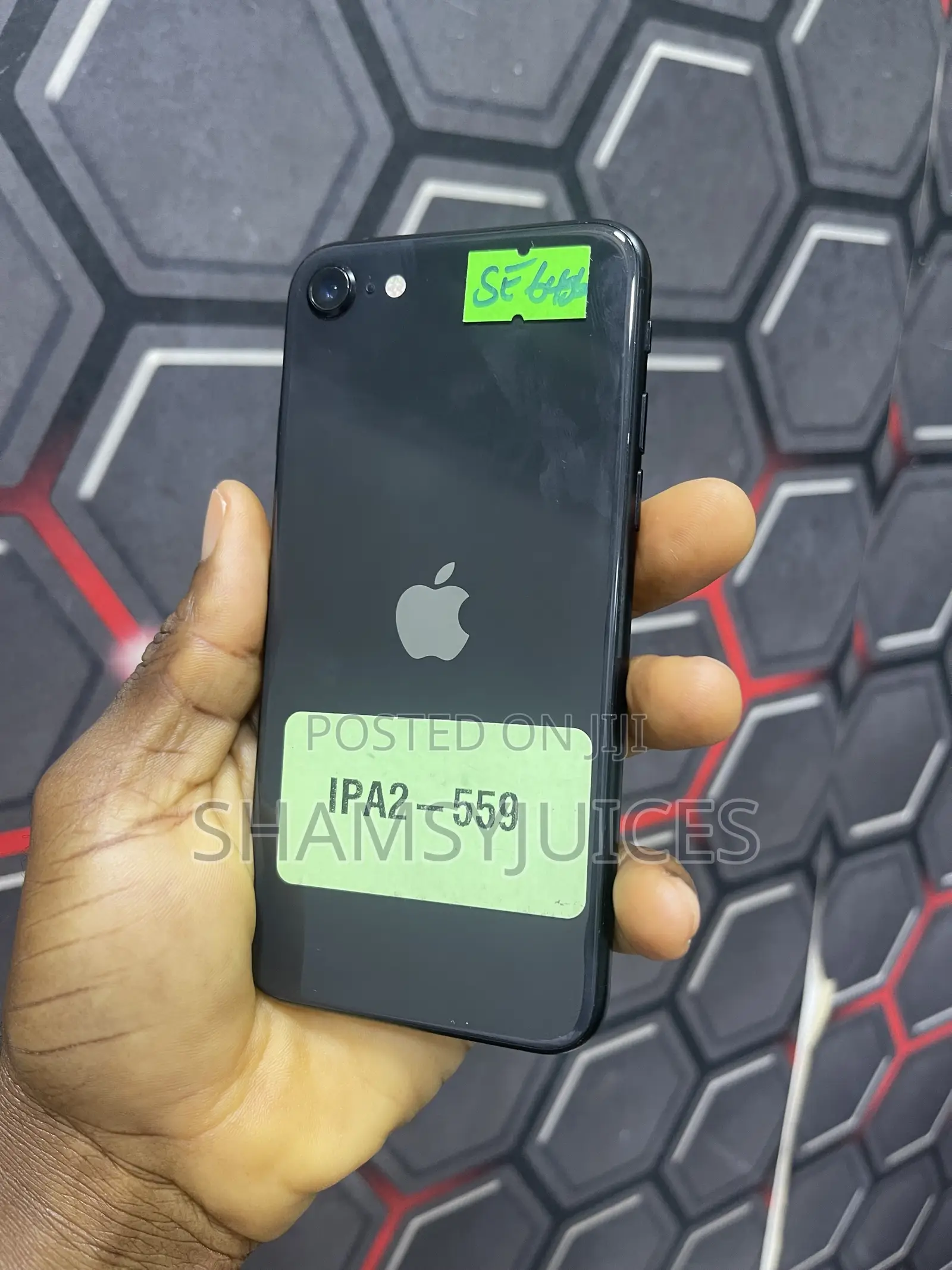 Apple iPhone SE 64 GB Black