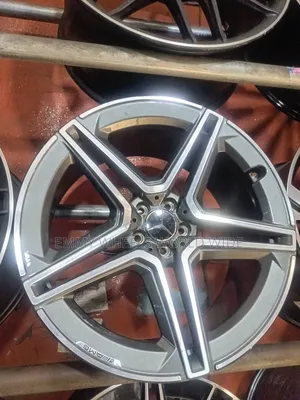 22inches for M/Benz GLE 204/5 Available as Seen
