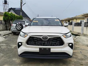 Toyota Highlander XLE AWD 2020 White