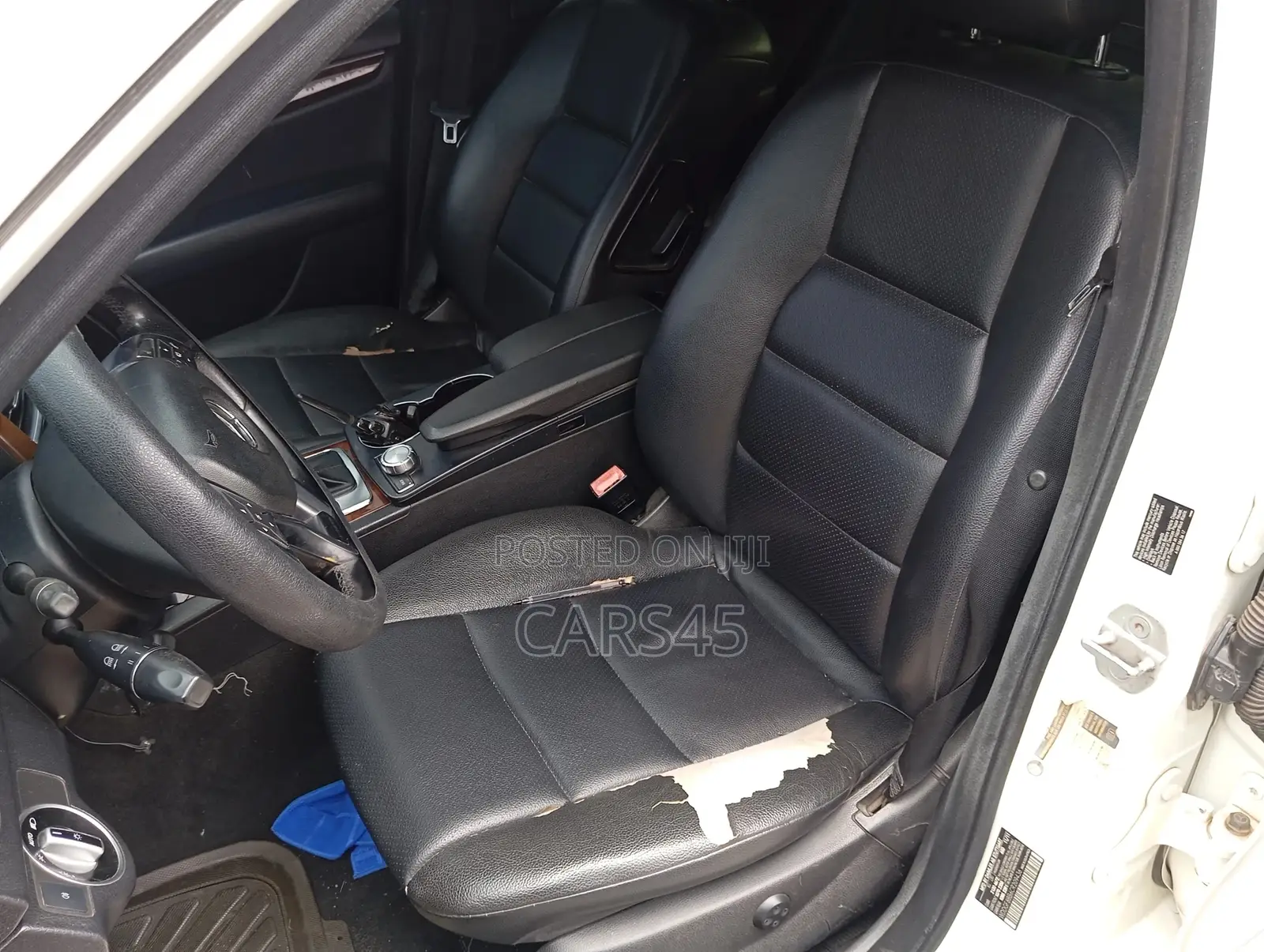 Mercedes-Benz C300 2012 White