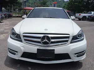 Mercedes-Benz C300 2012 White
