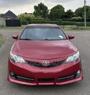 Toyota Camry 2014 Red