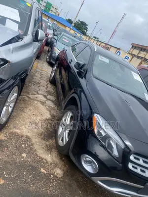 Mercedes-Benz GLA 250 2018 Black
