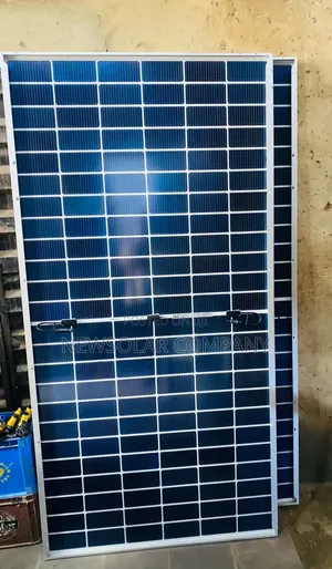 585W Jinko Solar Panel Available Now