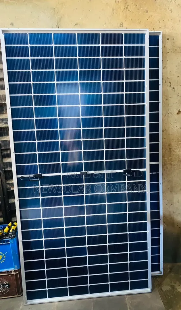 585W Jinko Solar Panel Available Now