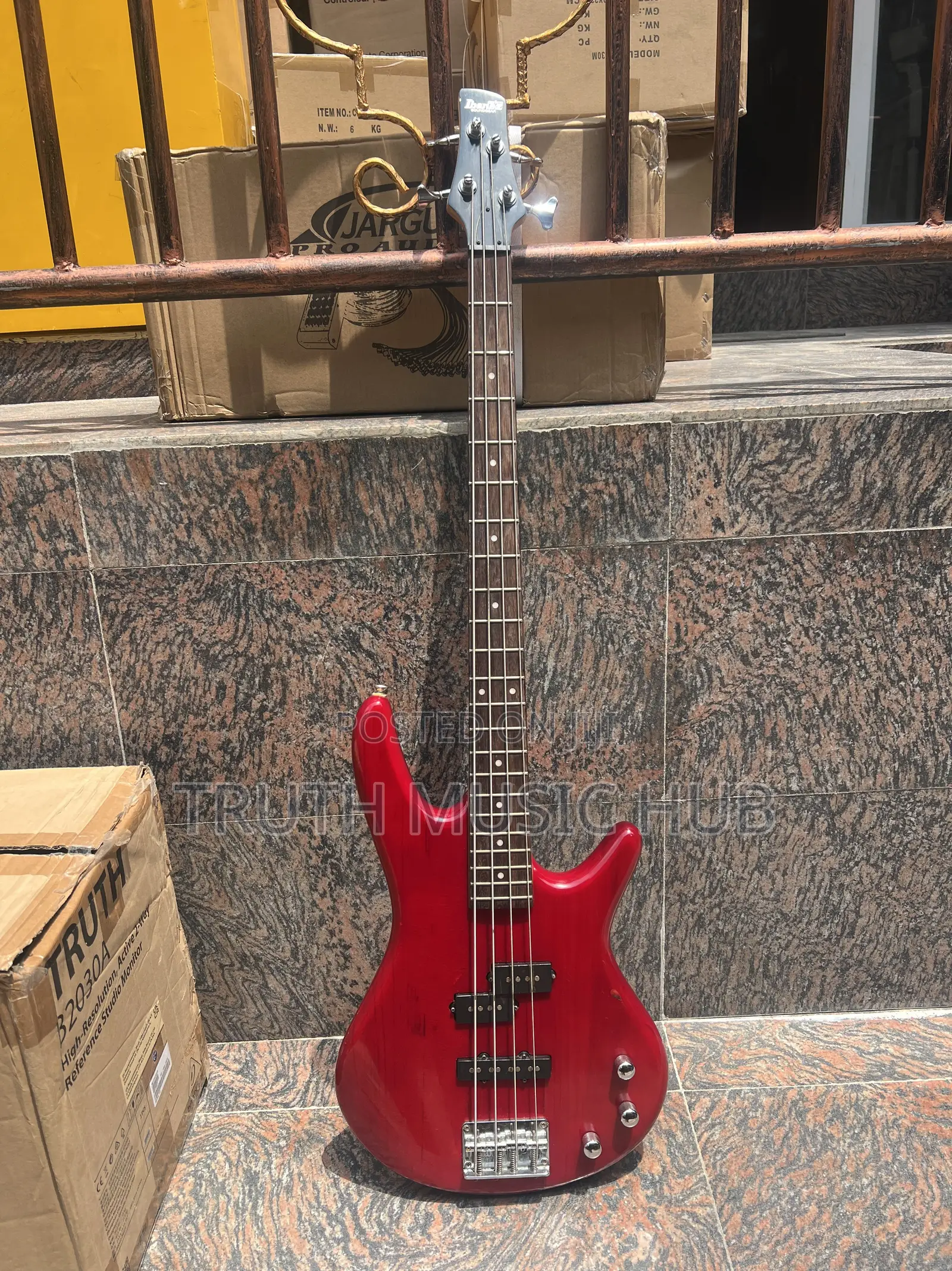 Ibanez GSR200