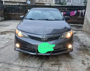 Toyota Camry 2014 Gray