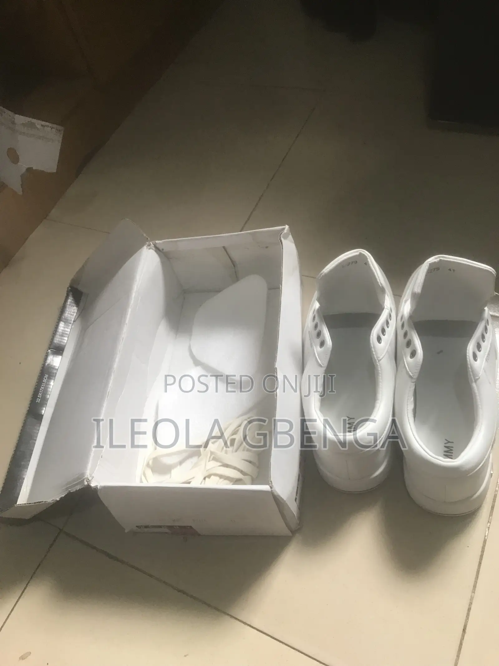 Tommy Hilfiger Shoe for Sale