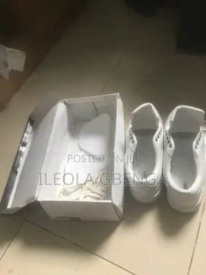 Tommy Hilfiger Shoe for Sale