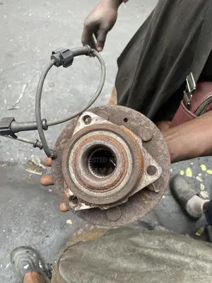 Cadillac Escalade 2007-2014 Front Wheel Hub Bearing Assembly