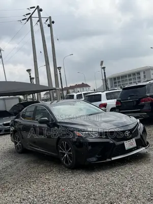 Toyota Camry SE (2.5L 4cyl 8A) 2019 Black