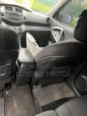 Toyota RAV4 2011 Black