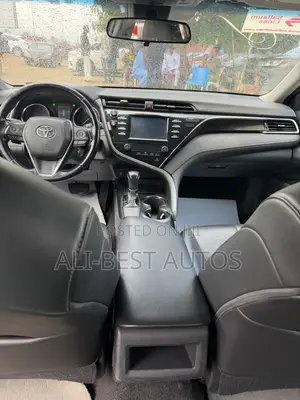 Toyota Camry SE (2.5L 4cyl 8A) 2019 Black