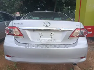 Toyota Corolla 2010 Silver