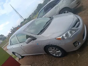 Toyota Corolla 2010 Silver