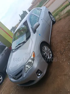 Toyota Corolla 2010 Silver