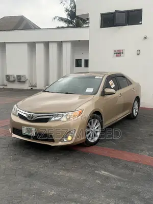 Toyota Camry 2013 Gold