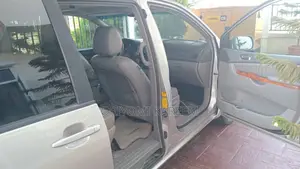 Toyota Sienna LE 8 Passenger 2010 Gray
