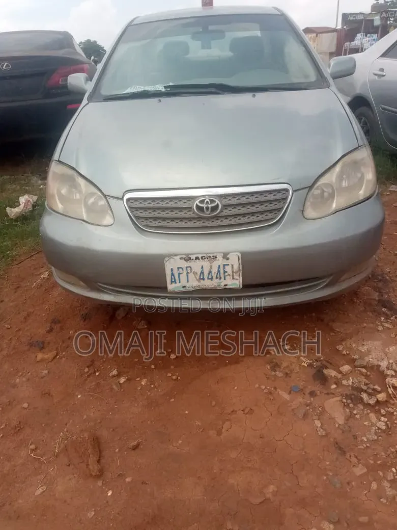 Toyota Corolla 2004 Silver