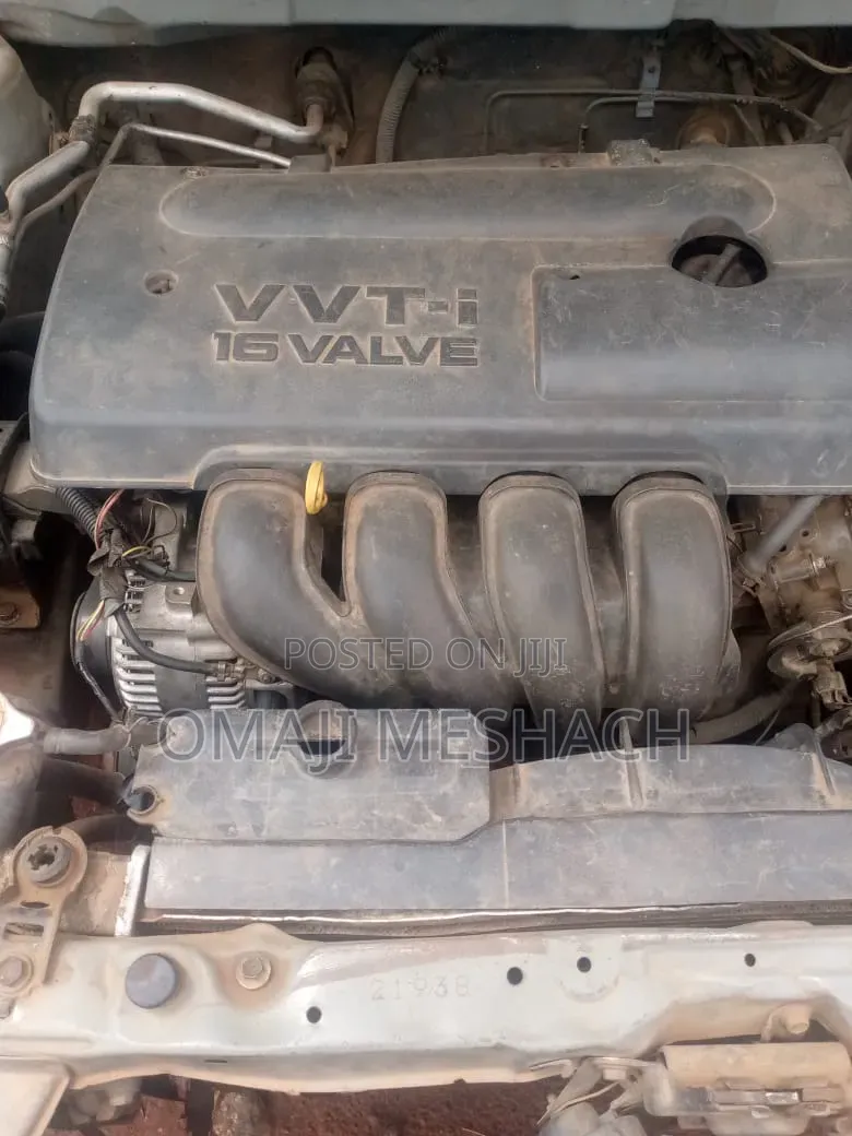 Toyota Corolla 2004 Silver