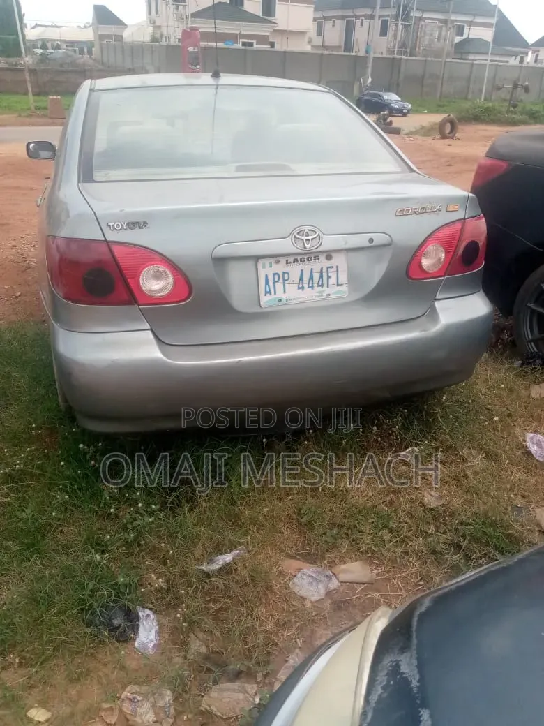Toyota Corolla 2004 Silver