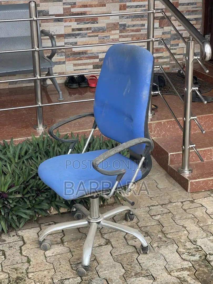 Executive Chair