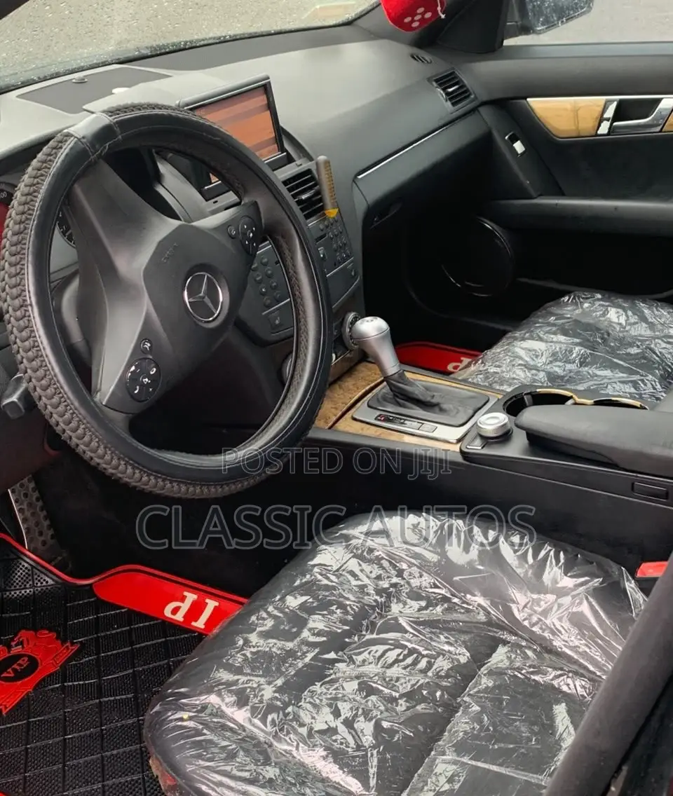 Mercedes-Benz C300 2008 Black